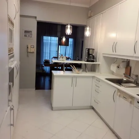 City Centre Penthouse With Amazing Sea View *